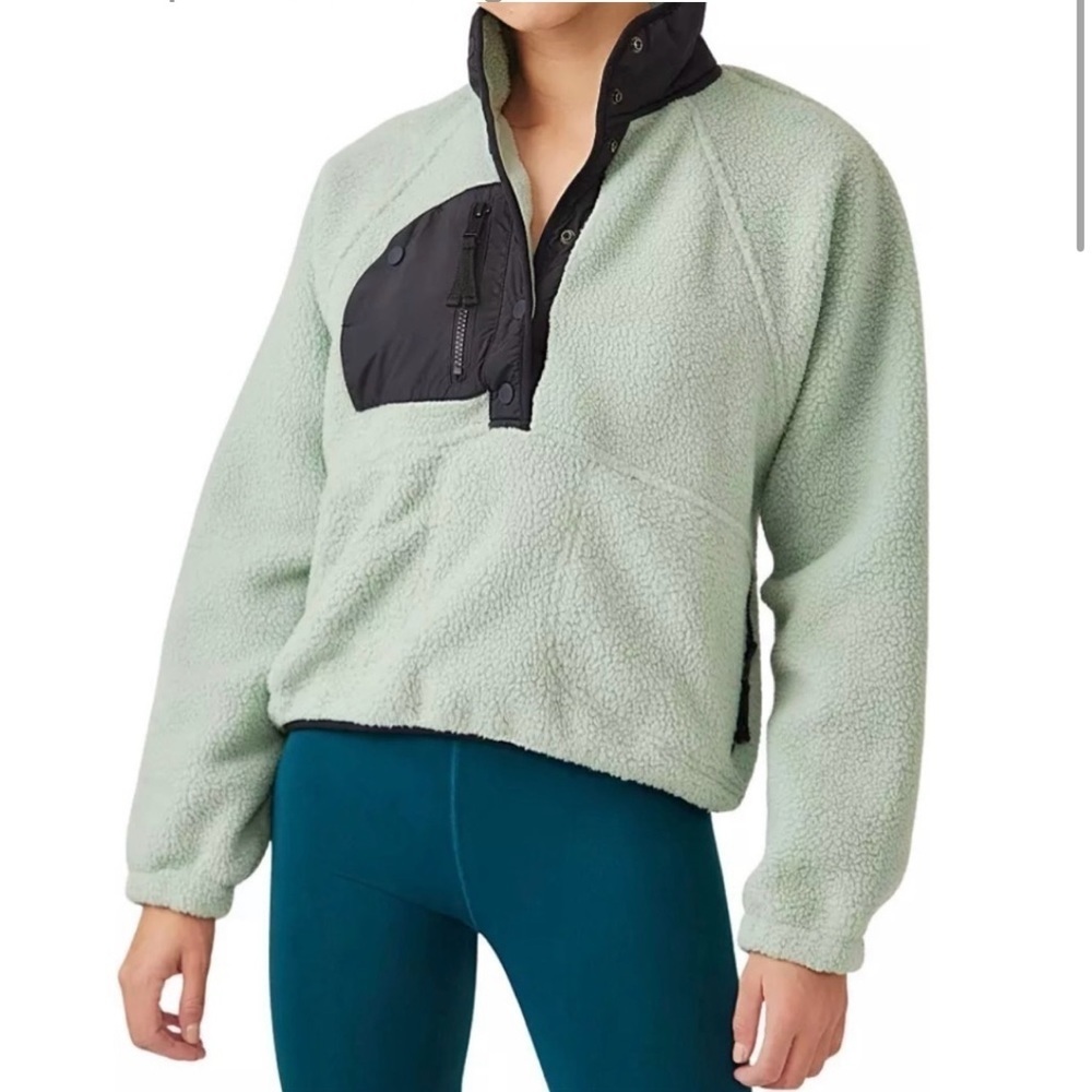 Free People Movement- Hit the slopes color block pullover fleece-Large